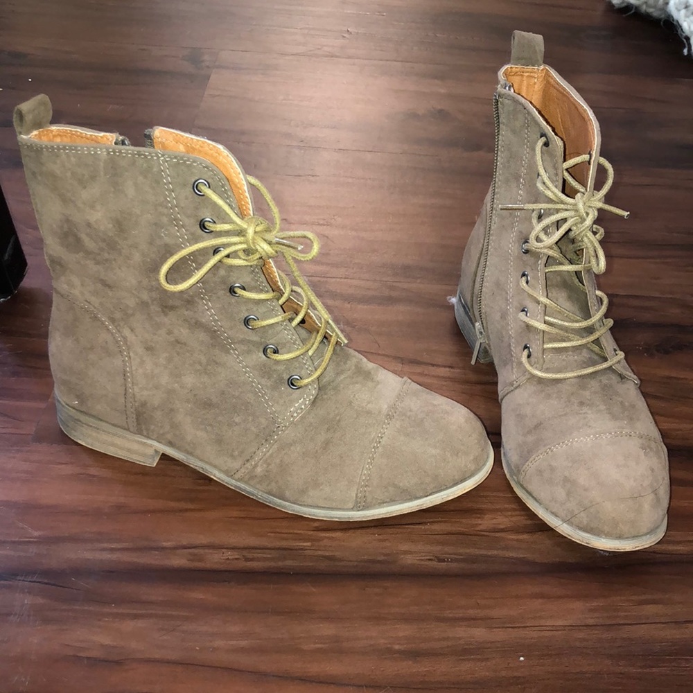Cotton On | tan ankle booties